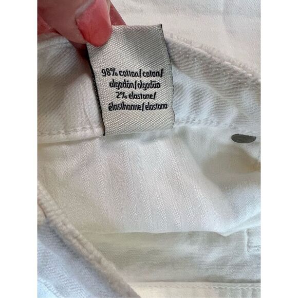 Calvin‎ Klein Distressed Mid Rise White Denim Shorts Sz 30 Mom Jeans Camp NWT - Picture 6 of 7